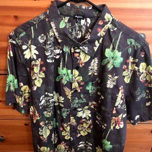 LRG - Men's Floral Short Sleeve Button Up Shirt